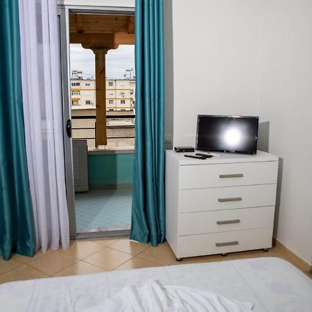 Vlorë Colombo'S Apartment מראה חיצוני תמונה