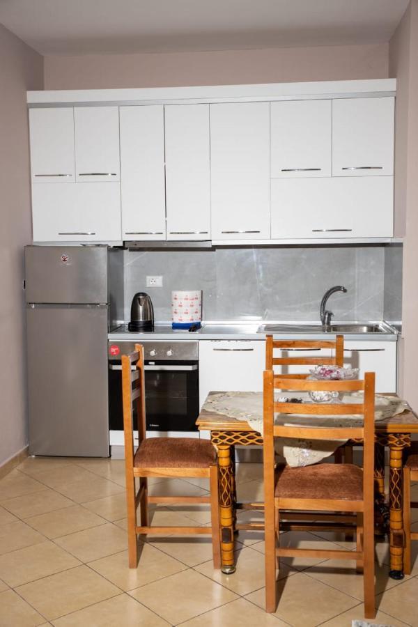 Vlorë Colombo'S Apartment מראה חיצוני תמונה