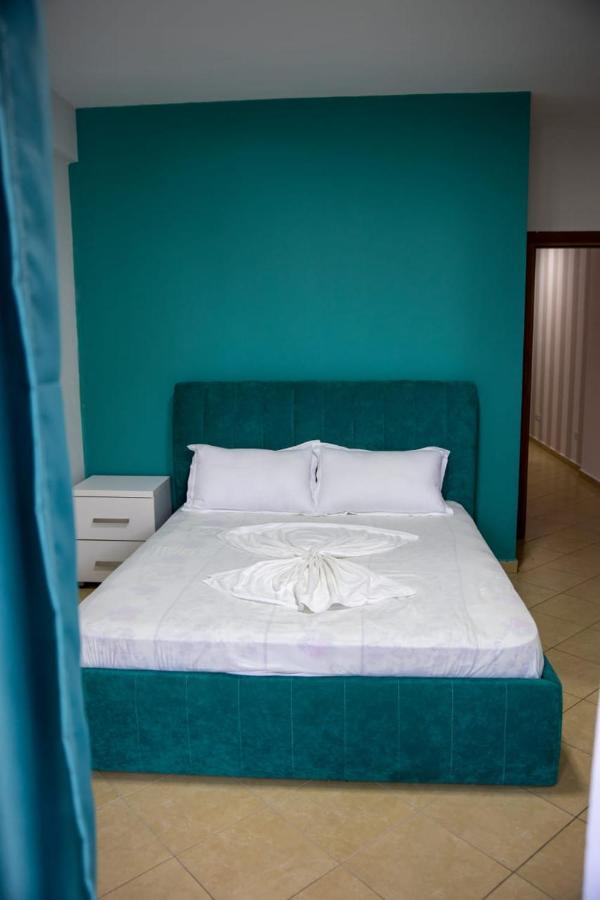 Vlorë Colombo'S Apartment מראה חיצוני תמונה